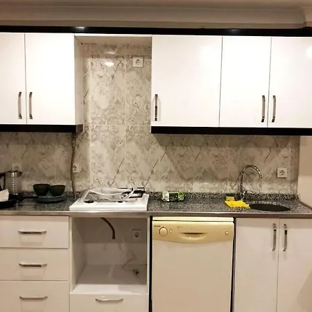 Apartament уютная студия в 2 минутах от моря Cozy 2 Minutes From The Sea استوديو مريح 2 دقيقة من البحر